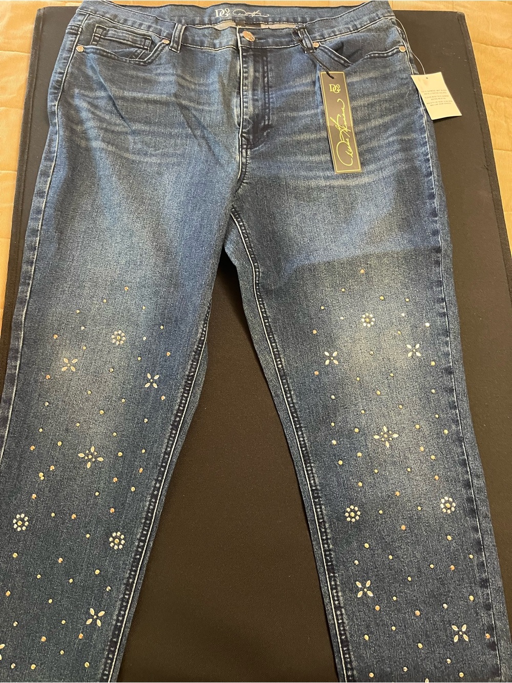 Diane Gilman Dark Wash Embellished Women’s Jeans size 16 NWT